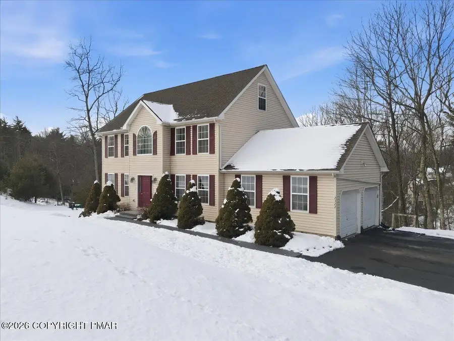 2322 Southridge Drive, East Stroudsburg, PA 18302 - #2