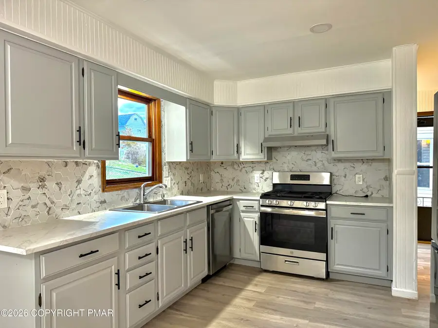 9 Mack Street, Plains, PA 18705 - #3