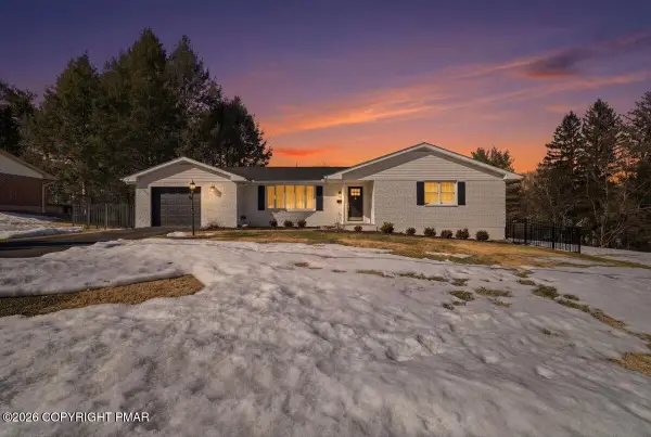 784 Sunset Lane, Stroudsburg, PA 18360