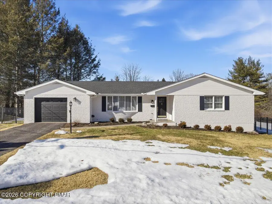 784 Sunset Lane, Stroudsburg, PA 18360 - #3