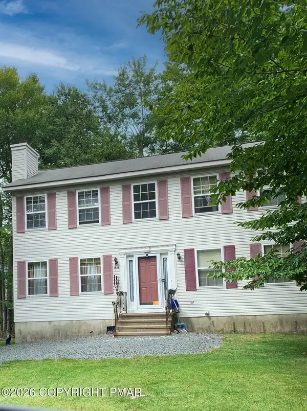 8866 Chipmunk Drive, Tobyhanna, PA 18466