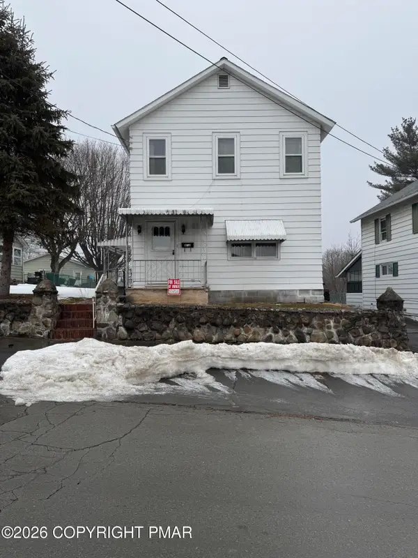 21 Maple Street, Jermyn, PA 18433