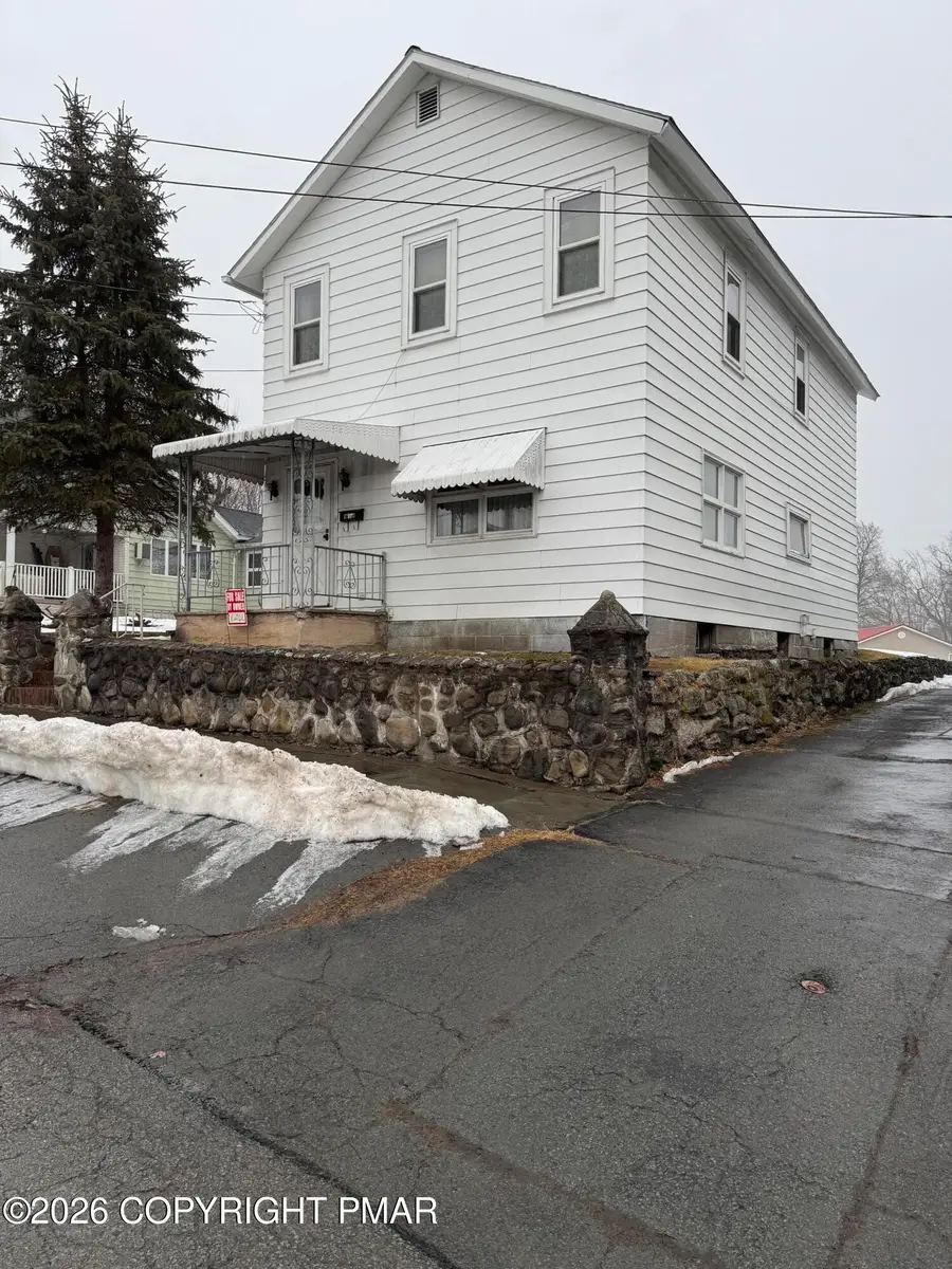 21 Maple Street, Jermyn, PA 18433 - #2