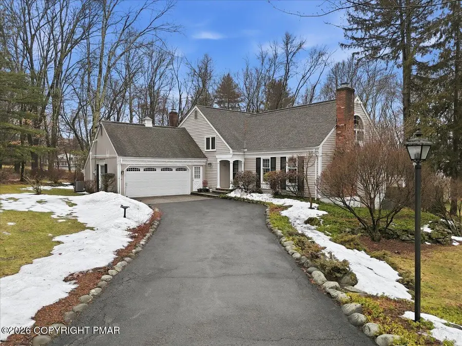 128 Stoneleigh Drive, East Stroudsburg, PA 18301 - #3