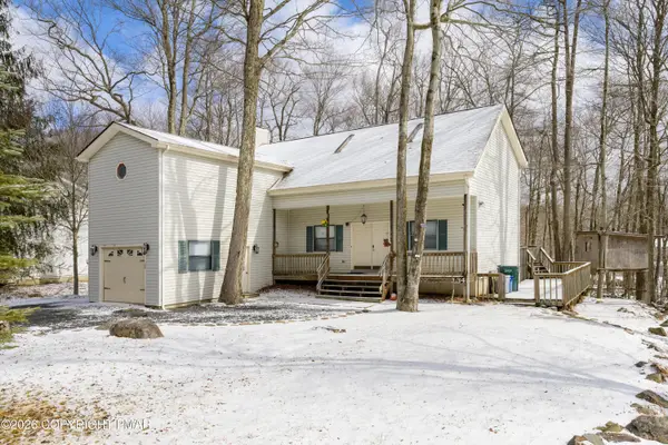 2125 Rosemont Drive, Tobyhanna, PA 18466