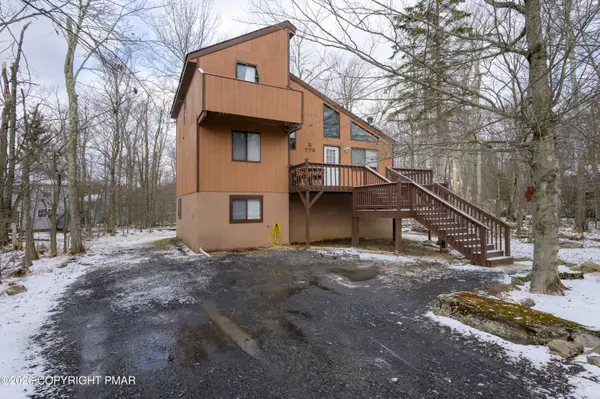 1783 Rolling Hills Drive, Tobyhanna, PA 18466