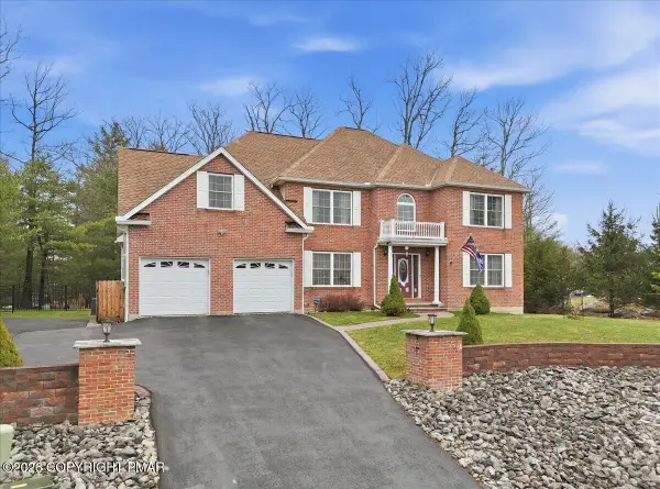 351 Autumn Lane, East Stroudsburg, PA 18301
