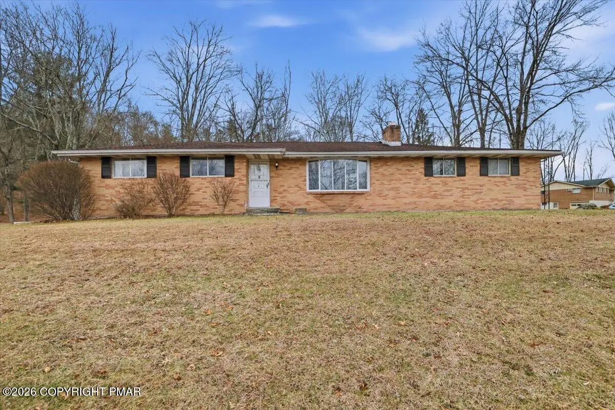 16 Pardees Loop, East Stroudsburg, PA 18302 - #1