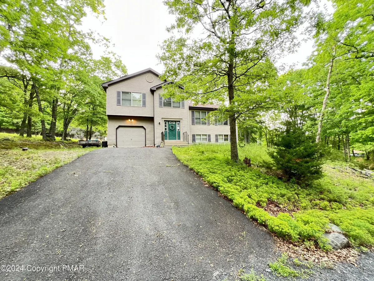 107 Warbler Court, Bushkill, PA 18324 - #1
