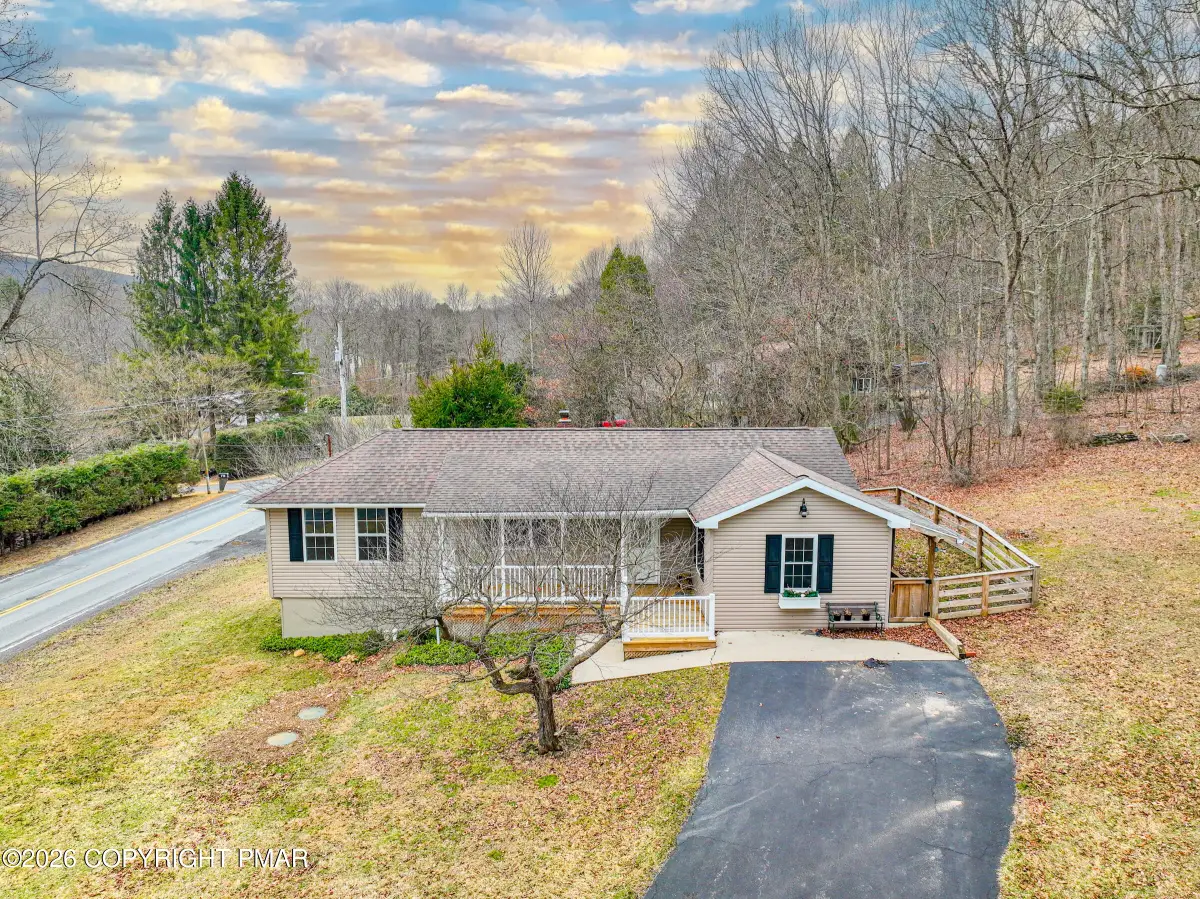 370 W White Bear Drive, Summit Hill, PA 18250 - #1