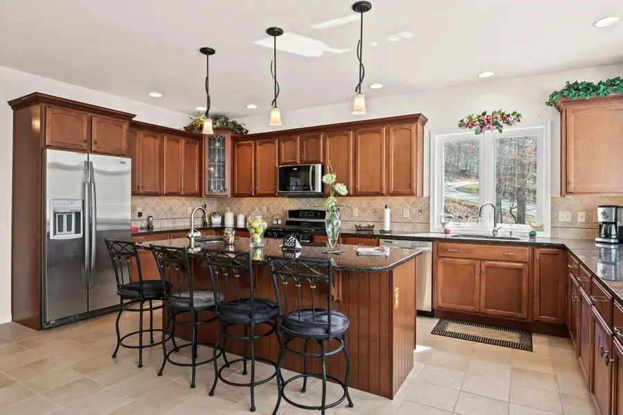 8 Kickapoo Drive, Hazle, PA 18202 - #3