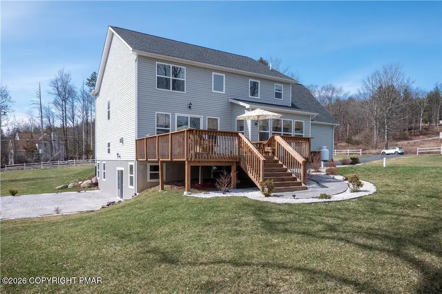 106 Lumbermill Lane, Stroudsburg, PA 18360 - #3