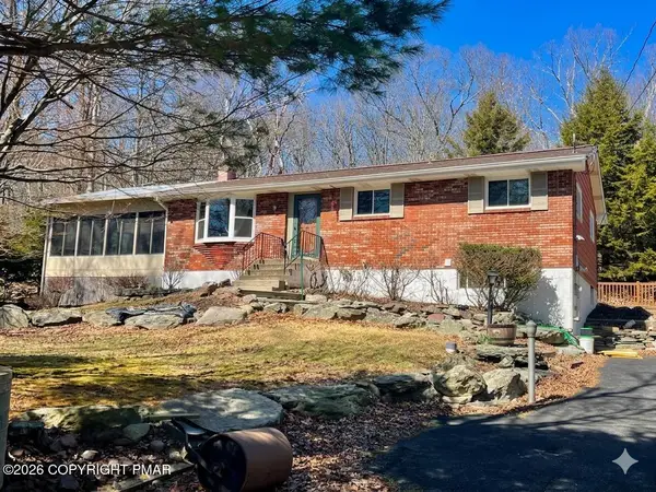 2319 Beartown Road, Canadensis, PA 18325