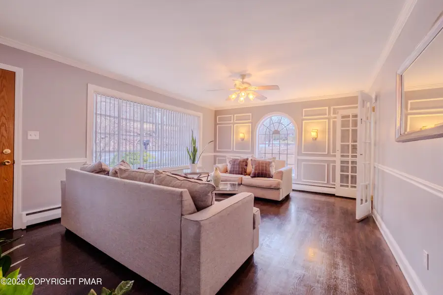 5261 Glenbrook Road, Stroudsburg, PA 18360 - #2