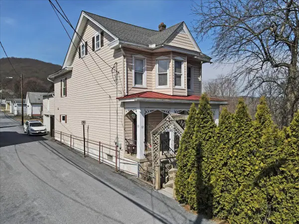 12 Chestnut Avenue, Jim Thorpe, PA 18229