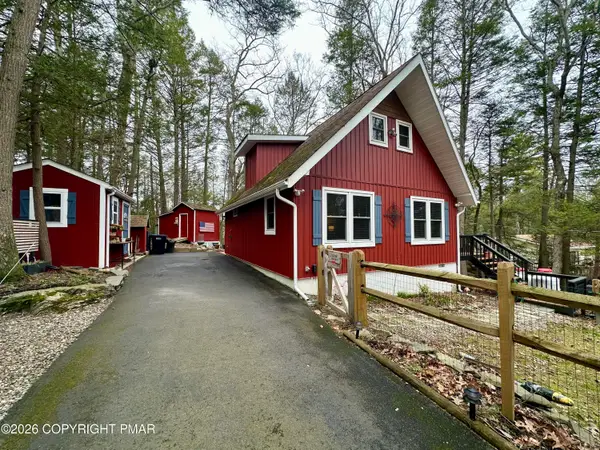 337 Clubhouse Drive, East Stroudsburg, PA 18302