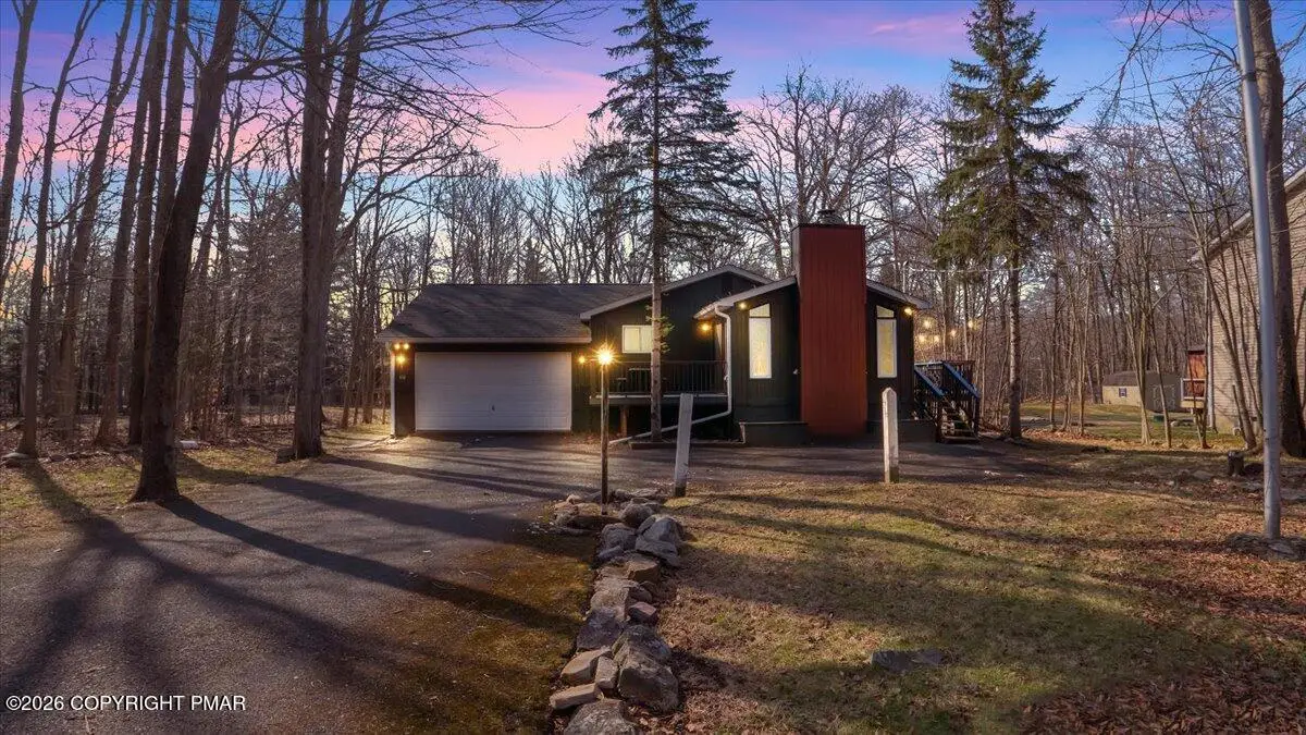 5111 Ash Drive, Pocono Summit, PA 18346 - #1