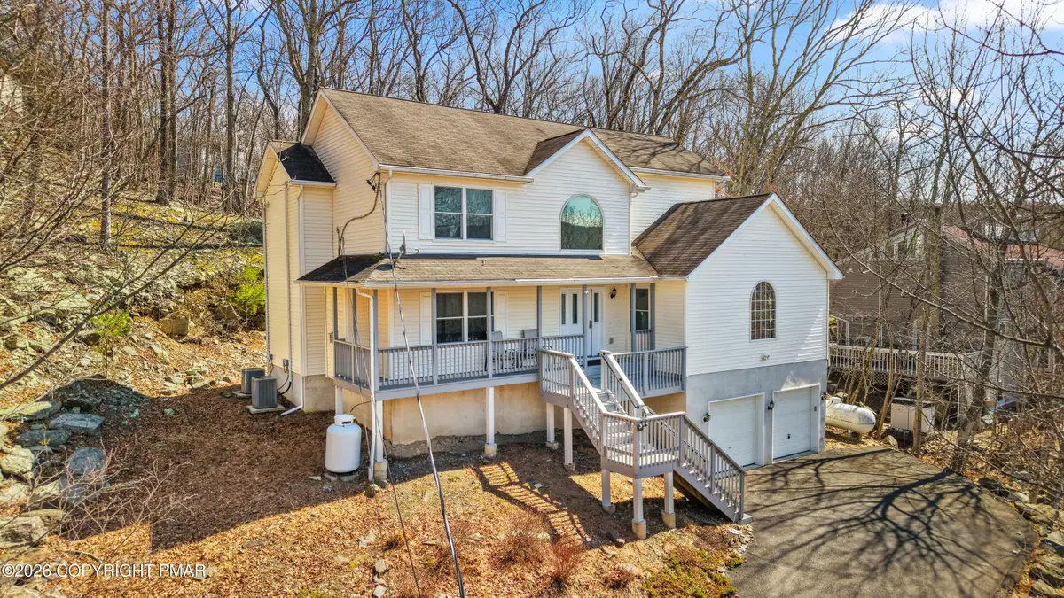 226 Regent Street, Bushkill, PA 18324 - #1