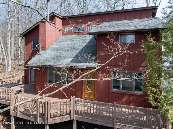 6159 Decker Road, Bushkill, PA 18324