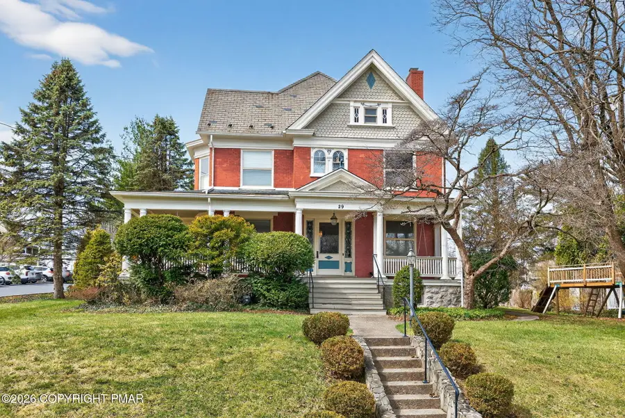 29 N New Street, Nazareth, PA 18064 - #3
