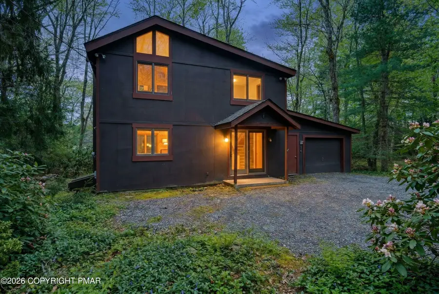 6174 Lakeview Drive, Pocono Pines, PA 18350 - #2