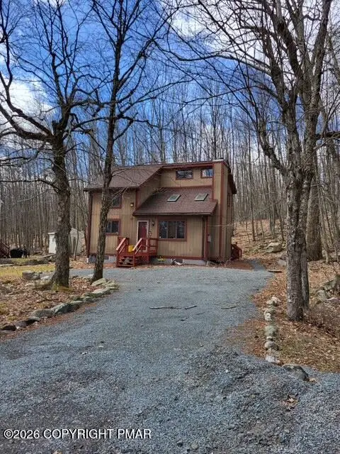 104 Country Club Drive, Thornhurst, PA 18424