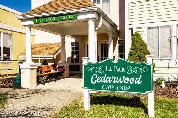 3 Village Circle, Stroudsburg, PA 18360