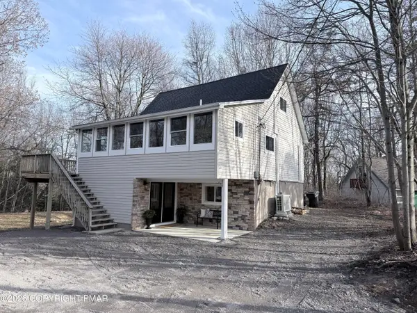 118 Cedar Drive, Long Pond, PA 18334