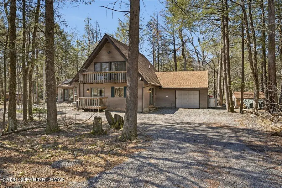 369 Sidney Avenue, Pocono Summit, PA 18346 - #2