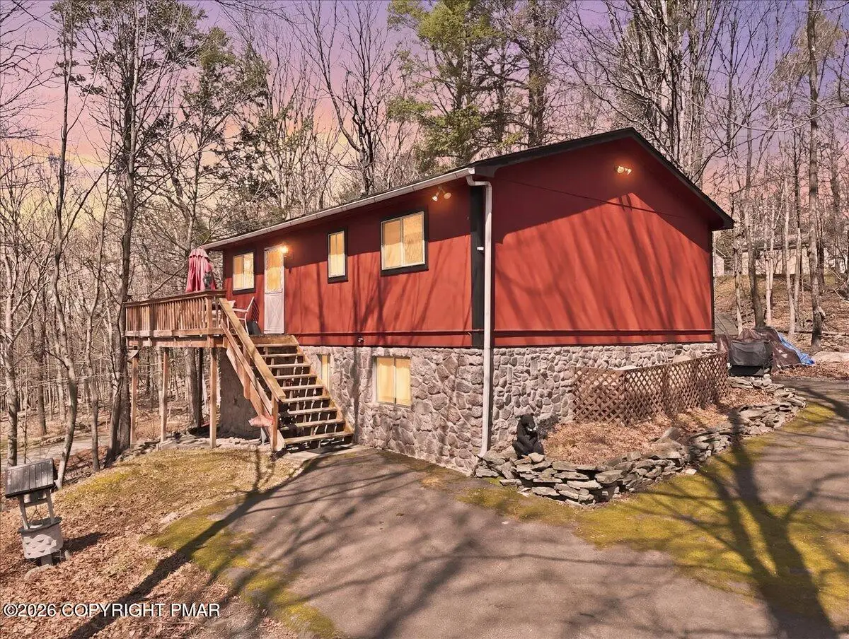 150 Tanglewood Drive, Greentown, PA 18426 - #1