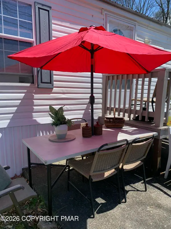 180 Bartion Court, Bartonsville, PA 18321