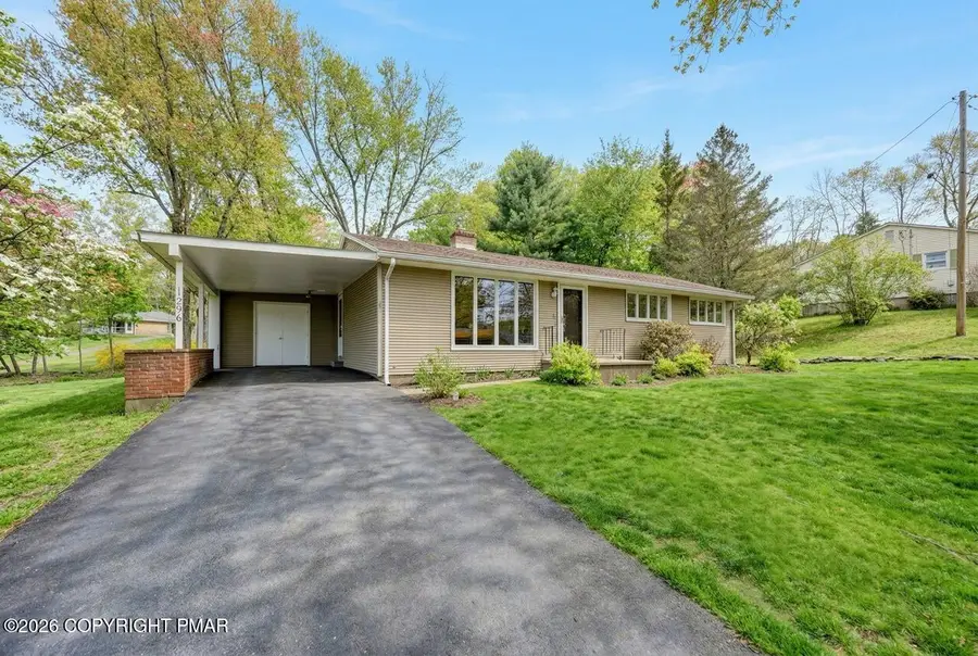 296 E Broad Street, East Stroudsburg, PA 18301 - #3