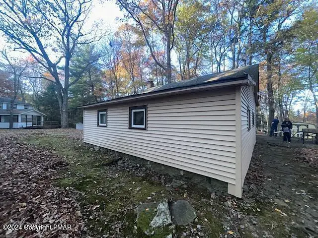 114 Slab Hill Road, Dingmans Ferry, PA 18328 - #3