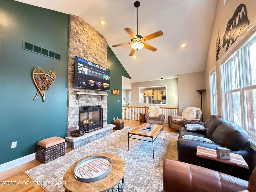 237 Longview Drive, Lake Harmony, PA 18624 - #2