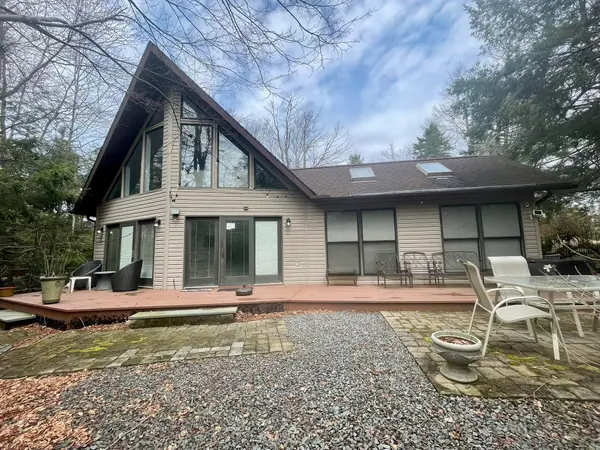 5144 Hounds Ear Road, Tobyhanna, PA 18466