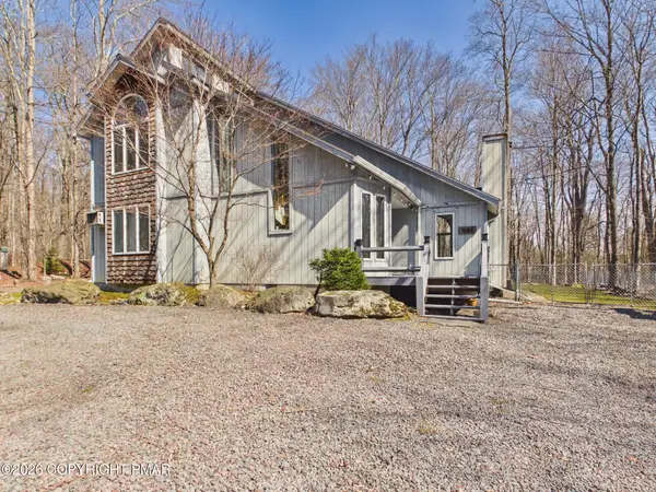 1684 Stag Run, Pocono Lake, PA 18347