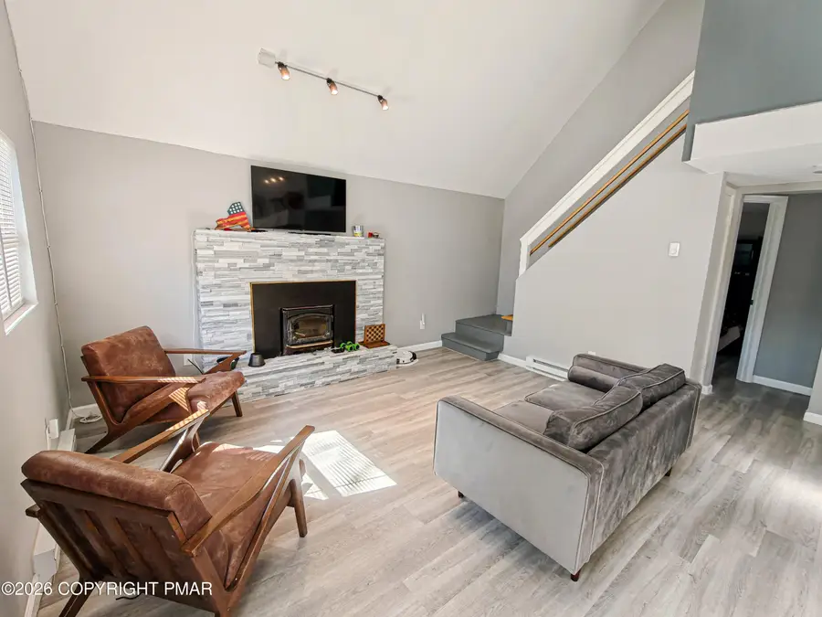 107 Snowshoe Drive, Dingmans Ferry, PA 18328 - #3