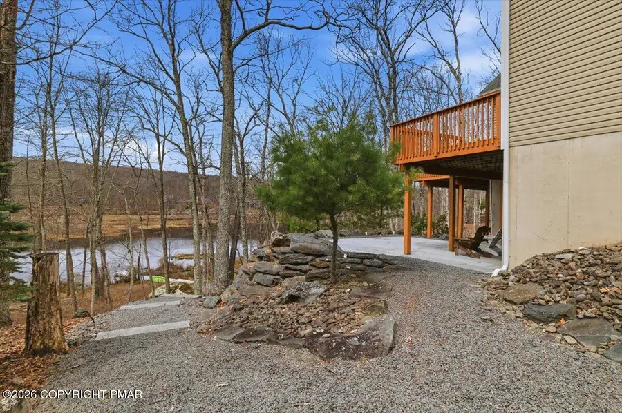 290 W Lakeview Road, Lackawaxen, PA 18435 - #3