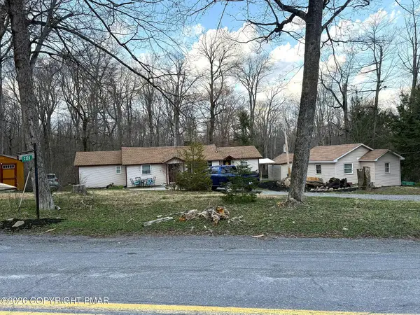 2328 Lakeside Drive, Tobyhanna, PA 18466