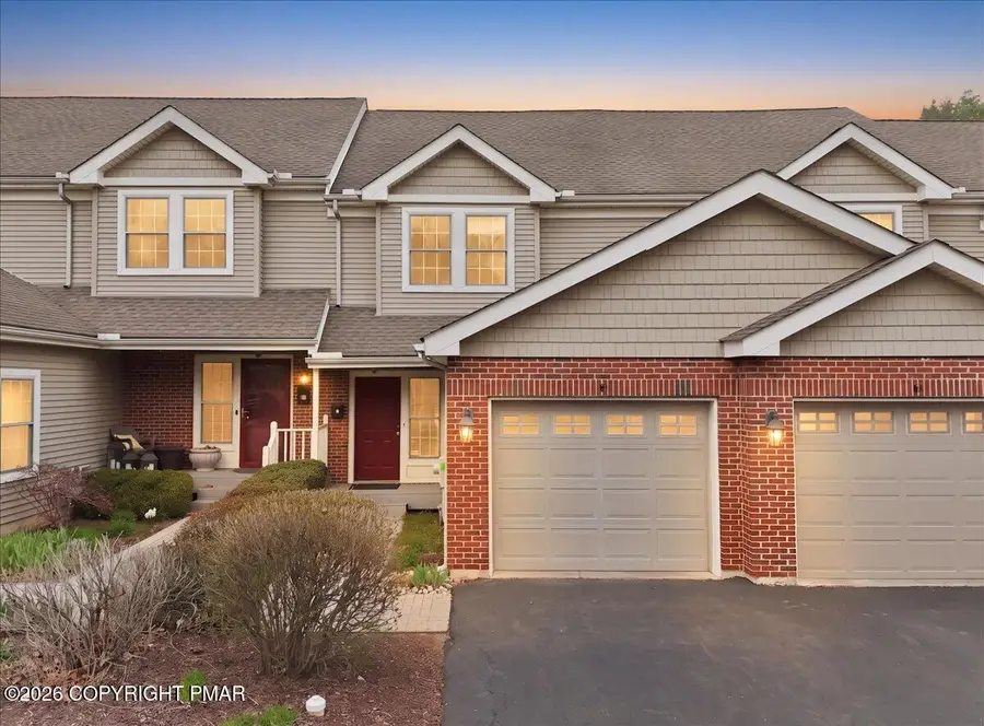 8 Oak Leaf Lane, East Stroudsburg, PA 18301 - #2