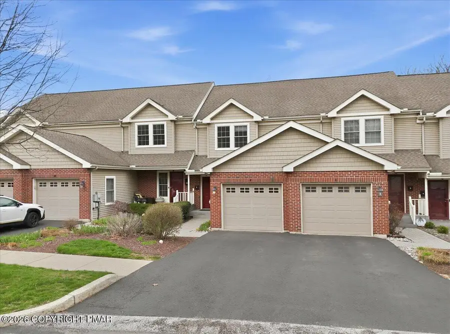 8 Oak Leaf Lane, East Stroudsburg, PA 18301 - #3