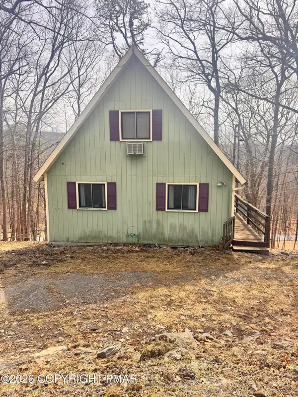 166 Dover Drive, Bushkill, PA 18324
