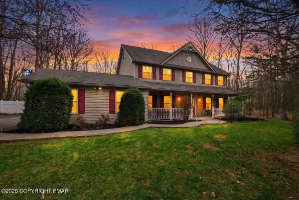 9 Hickory Drive, East Stroudsburg, PA 18301