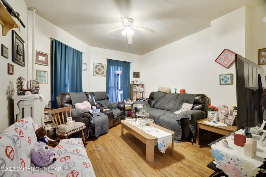 39 Lackawanna Avenue, East Stroudsburg, PA 18301 - #2