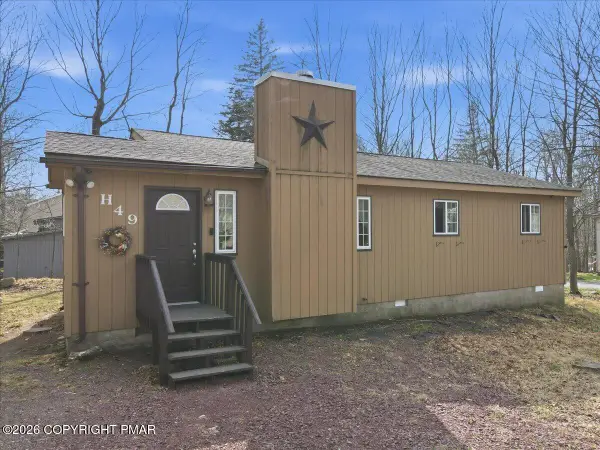 8531 Hillcrest Drive, Tobyhanna, PA 18466