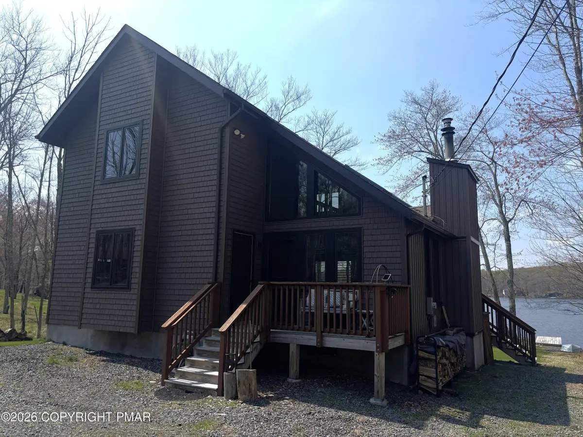 11 Lake Drive E, Clifton, PA 18424 - #1