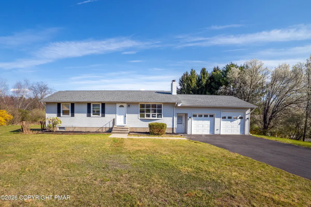 1552 Mohawk Avenue, Effort, PA 18330 - #1