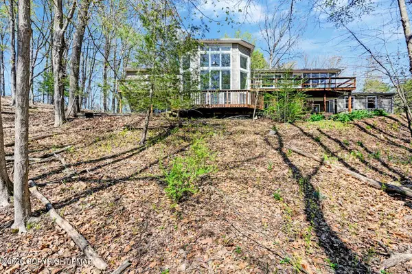 4018 Manor Drive, Stroudsburg, PA 18360