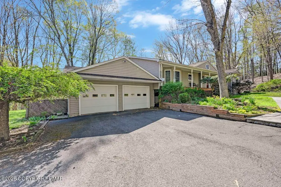 4018 Manor Drive, Stroudsburg, PA 18360 - #3