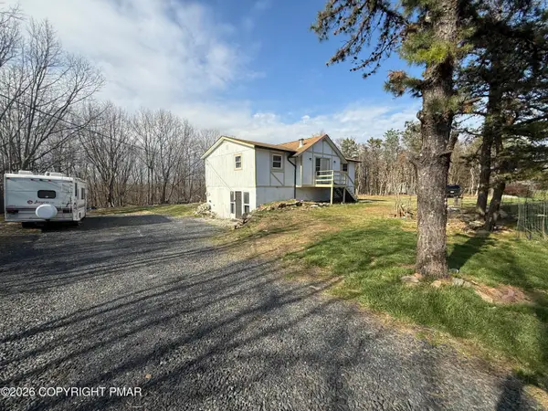 2354 Candlewood Lane, Blakeslee, PA 18610